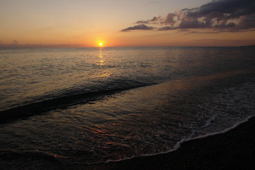 фотография 025 закат на море морское побережье горизонт волна