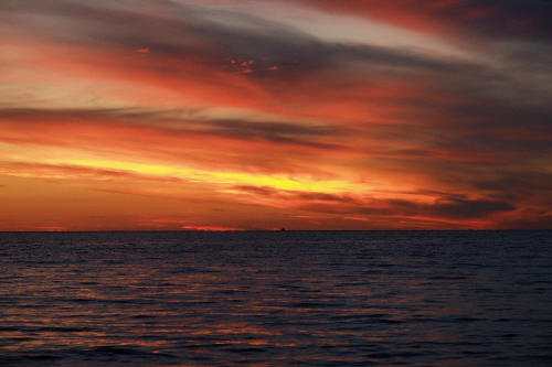 фотография 066 море закат красивое небо