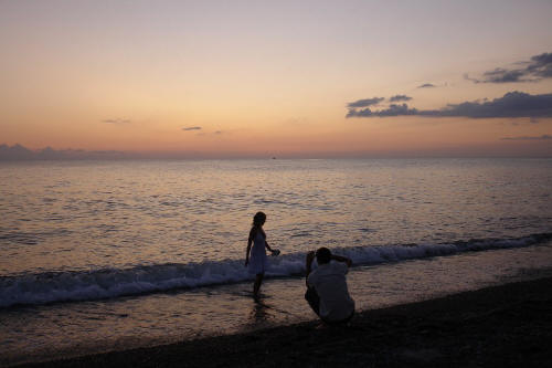фотография 158 фотограф девушка прибой море волна вечер